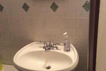 هتل Hostellerie Du Suroît