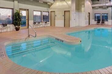 هتل Super 8 By Wyndham Kapuskasing