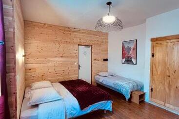 تختخواب و صبحانه Auberge Le Glacier Bleu