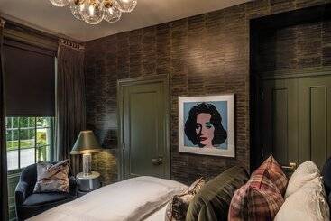 تختخواب و صبحانه The Scotsman