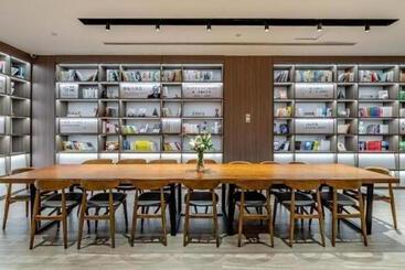 Hanting Hotel Yulin Er Street Zhongying Square