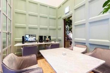 هتل Grand Hillstone