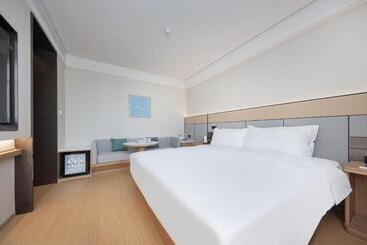 Ji Hotel Weihai Liugong Island Tourism Pier