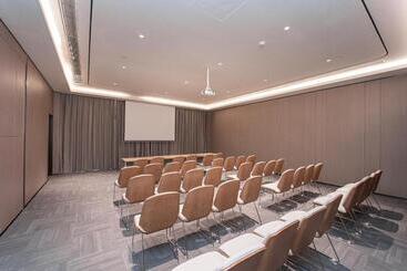 Ji Hotel Yantai Development Zone Housha Plaza