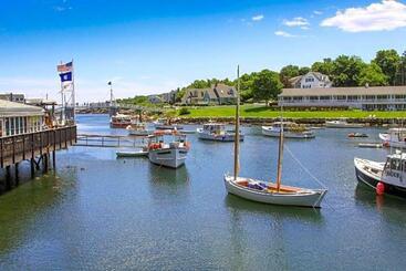 Ogunquit River Inn, Ascend Hotel Collection