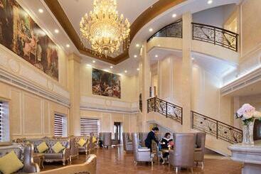 Vienna Hotel Jilin Huichun Yadu Huayuan
