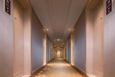 Vienna Hotel Kunming Dian Lake Wanda Plaza