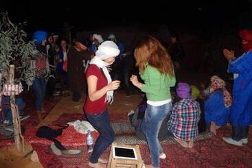 هاستل Mirdane Camp