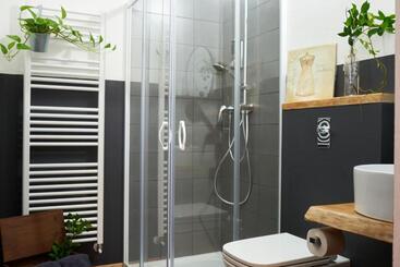 تختخواب و صبحانه A Casa Mia