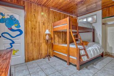 تختخواب و صبحانه Arenal Chill Inn