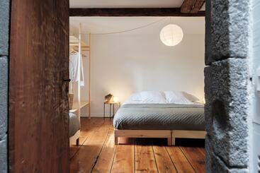 تختخواب و صبحانه Casa Champgil