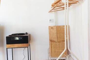 تختخواب و صبحانه Bnb Noto   Charming Tiny House