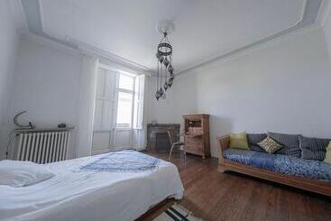تختخواب و صبحانه Residence Midi