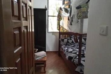 تختخواب و صبحانه Wellness Homestay