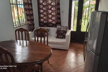 تختخواب و صبحانه Wellness Homestay
