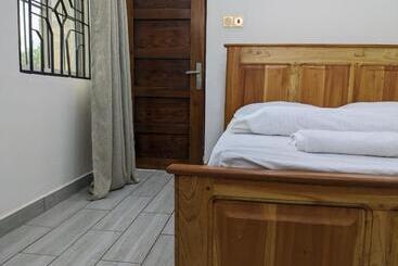 تختخواب و صبحانه Wellness Luxury Accommodation