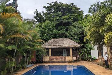 تختخواب و صبحانه Wellness Luxury Accommodation