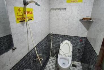 هتل Khách Sạn Trường Thịnh