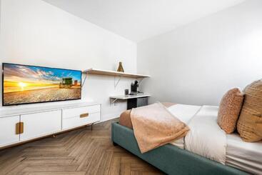 هتل Luxuri Suites 215 In Miami Beach