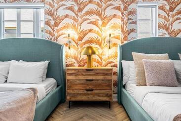 هتل Luxuri Suites 215 In Miami Beach