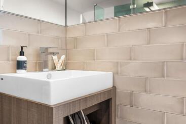 هتل Luxuri Suites 311 In Miami Beach