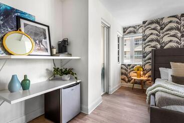 هتل Luxuri Suites 311 In Miami Beach