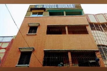 هتل Mukta