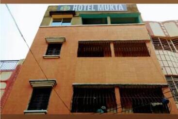 هتل Mukta