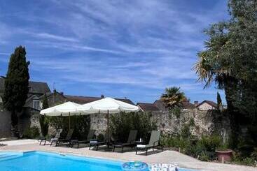 پانسیون Le Clos Gabrielle