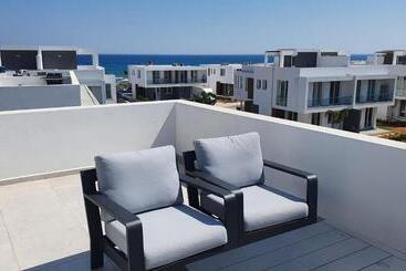 استراحتگاه Four Seasons Li̇fe Aparts And Vi̇llas   Official