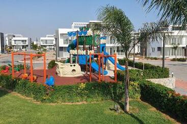 استراحتگاه Four Seasons Li̇fe Aparts And Vi̇llas   Official