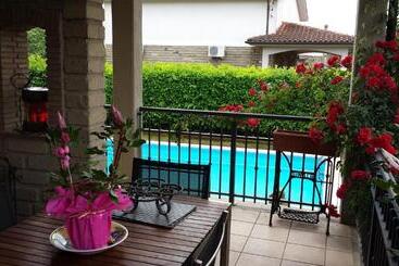 تختخواب و صبحانه Villa Giuliana