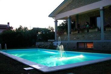 تختخواب و صبحانه Villa Giuliana
