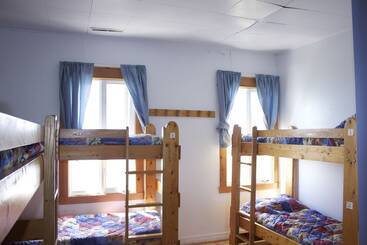 Auberge Internationale Forillon   Hostel