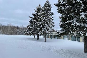Ambassador Motel