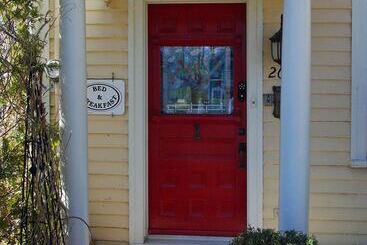 Apple Tree Historic B&b