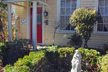 Apple Tree Historic B&b