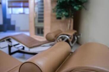 تختخواب و صبحانه Northern Lights Resort & Spa