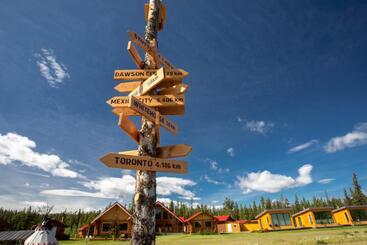 تختخواب و صبحانه Northern Lights Resort & Spa
