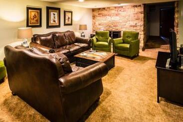 مبيت وإفطار Rustlers Lodge