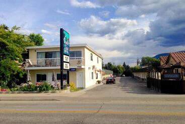 Black Sea Motel