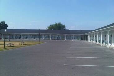 Embassy Motel