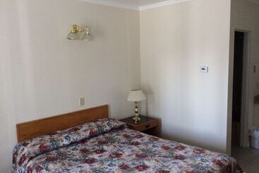Embassy Motel