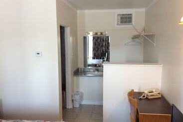 Embassy Motel