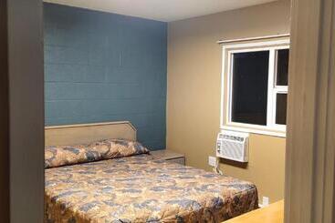 Gold Pan Motel