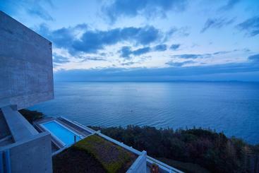هتل Toto Seawind Awaji