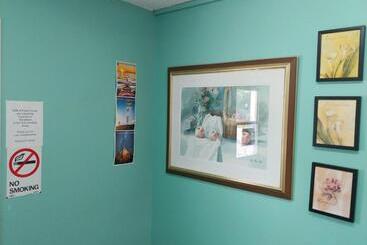 Moosomin Motel