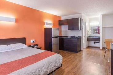 Motel Bo Camrose, Ab