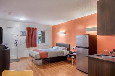 Motel Bo Camrose, Ab