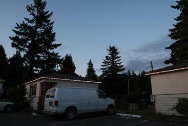 Skylite Motel